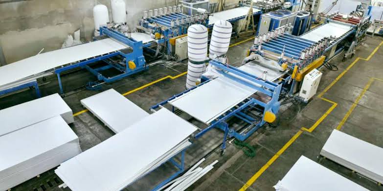 چرا PVC برای ساخت مخازن صنعتی مناسب است؟